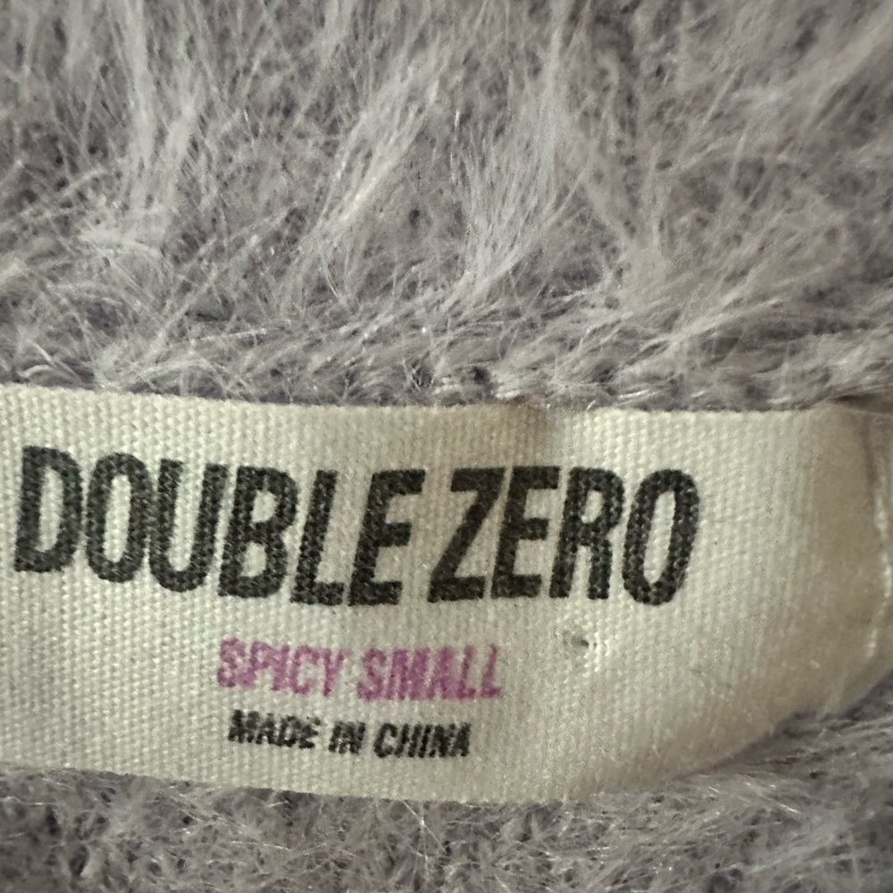 Double Zero Lavender Purple Fuzzy Sweater. Size small. - Picture 8 of 9